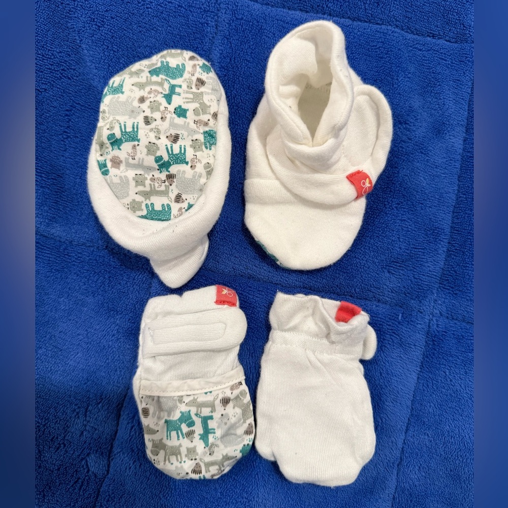 Baby mittens and boots set Goumikids